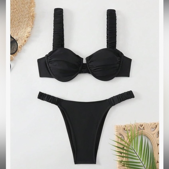 MakeMeChic Women's 2 Piece Bathing Suit Underwire High Cut Bikini Set Swimsuit - Picture 4 of 5